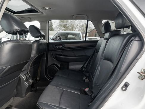 Used 2018 Subaru Outback 3.6R Limited image 8