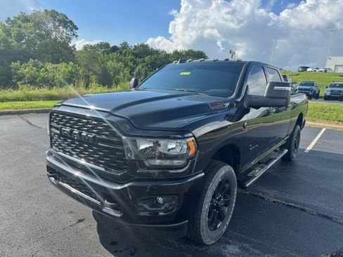 Used 2024 RAM 2500 Big Horn w/ Night Edition AWD/4WD image 7