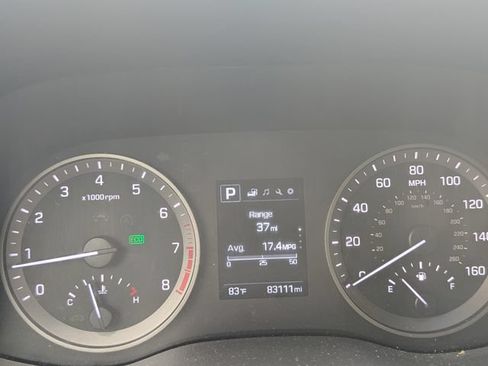 Used 2018 Hyundai Tucson Sport FWD image 9
