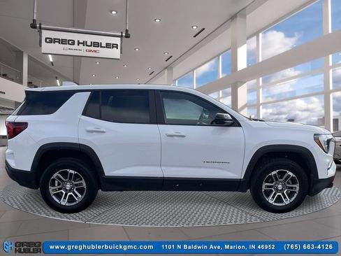 Used 2025 GMC Terrain Elevation image 4