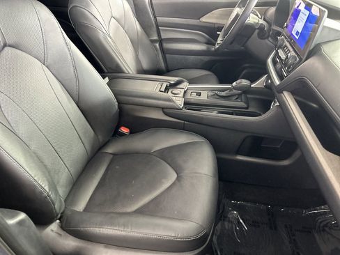Used 2026 Toyota Grand Highlander FWD image 26