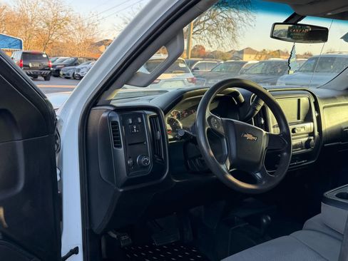 Used 2018 Chevrolet Silverado 2500 W/T w/ WT Convenience Package image 9