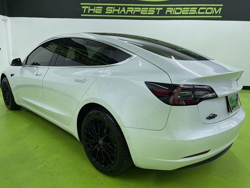 Used 2020 Tesla Model 3 Standard Range Plus image 7