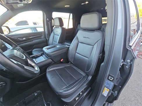 Used 2022 GMC Yukon Denali image 15