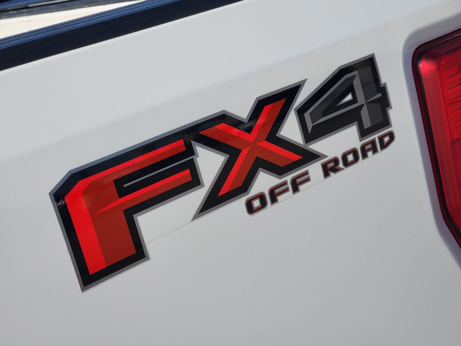 Used 2022 Ford F250 4x4 Crew Cab Super Duty image 14