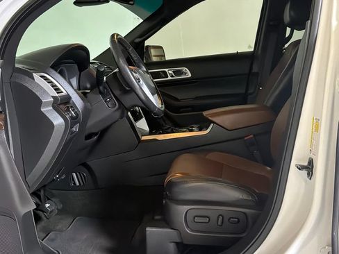 Used 2014 Ford Explorer Limited w/ Equipment Group 302A AWD/4WD image 12