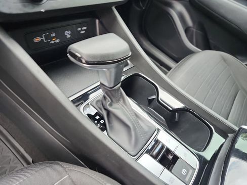 Certified 2025 Hyundai Santa Cruz SE FWD image 14