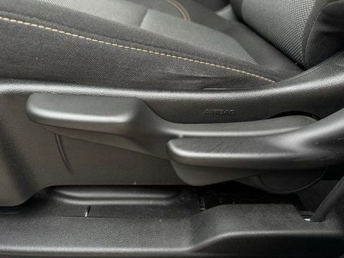 Used 2021 Chevrolet Traverse LS FWD image 26