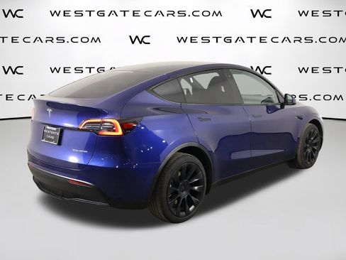 Used 2023 Tesla Model Y Long Range AWD/4WD image 47
