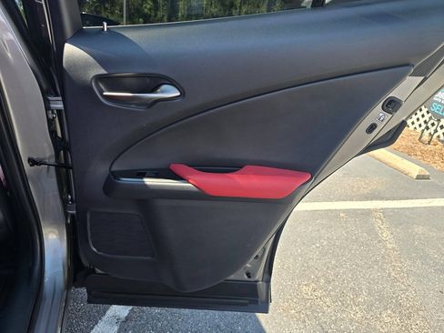 Used 2019 Lexus UX 200 F Sport FWD image 16