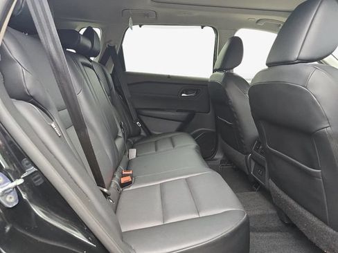 Used 2022 Nissan Rogue SV w/ SV Premium Package FWD image 33