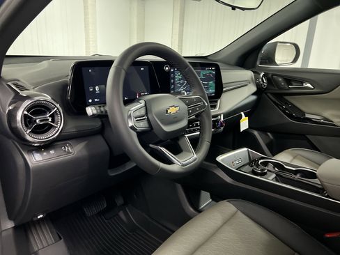 New 2026 Chevrolet Equinox LT w/ Convenience Package II image 45