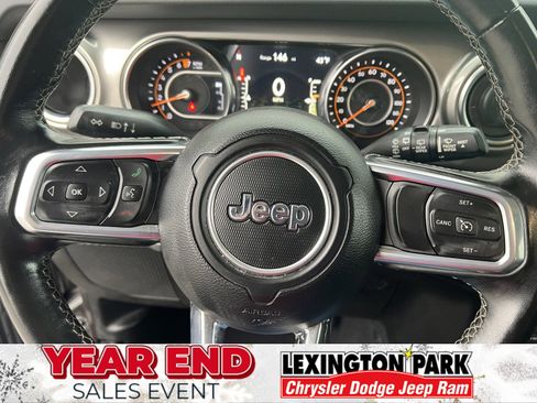 Used 2020 Jeep Wrangler Unlimited Sahara image 13