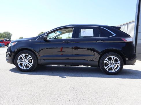 Used 2017 Ford Edge Titanium w/ Technology Package AWD/4WD image 2