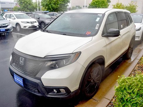 Used 2019 Honda Passport Sport image 1