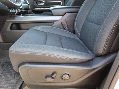 Used 2023 RAM 1500 Big Horn AWD/4WD image 16