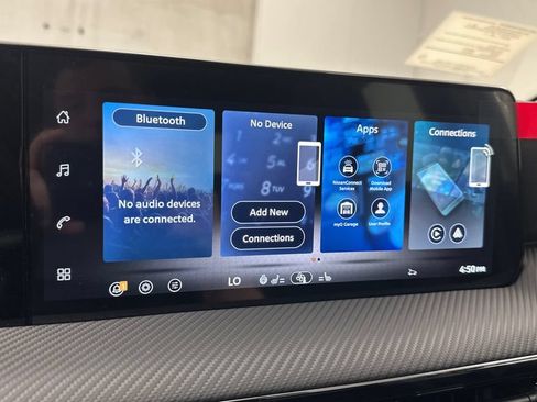 New 2026 Nissan Kicks SR w/ SR Premium Package AWD/4WD image 19
