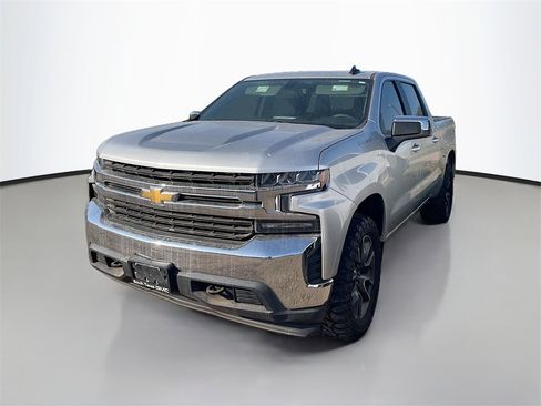 Used 2020 Chevrolet Silverado 1500 LT image 3