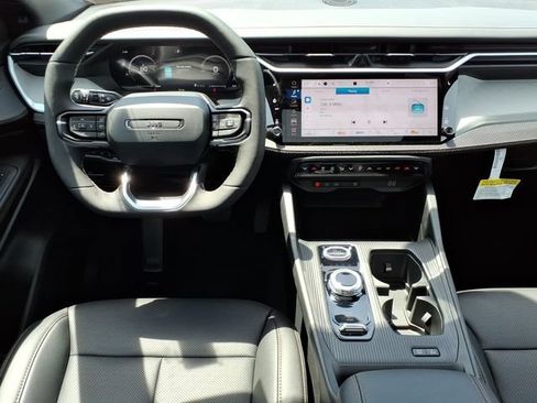 New 2026 Jeep Cherokee Limited AWD/4WD image 13
