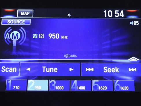 Used 2018 Honda Clarity Touring image 16