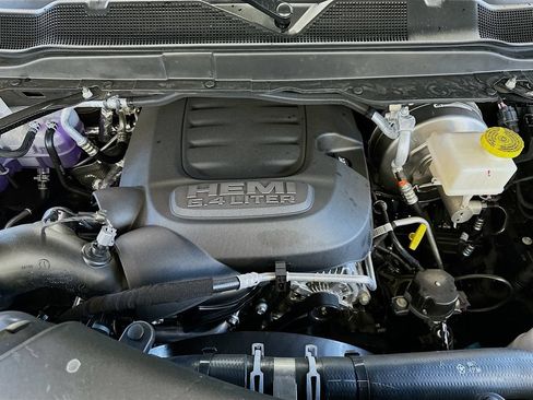 New 2026 RAM 2500 Laramie AWD/4WD image 18