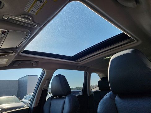 Used 2020 Subaru Forester Limited image 15