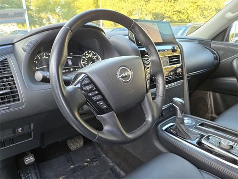 Used 2023 Nissan Armada SV image 14