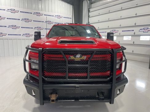 Used 2025 Chevrolet Silverado 2500 Custom w/ Custom Convenience Package image 10