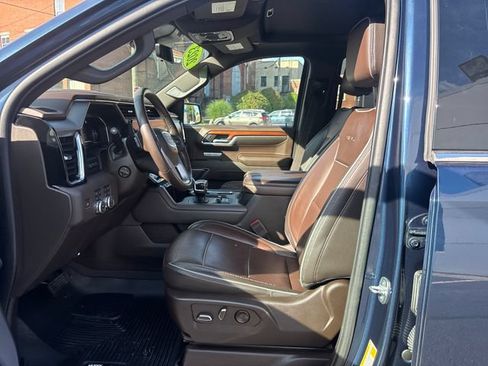 Used 2023 GMC Sierra 1500 Denali w/ Denali Reserve Package AWD/4WD image 11