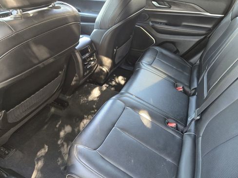 Used 2022 Jeep Grand Cherokee Limited 4xe w/ Luxury Tech Group II image 38