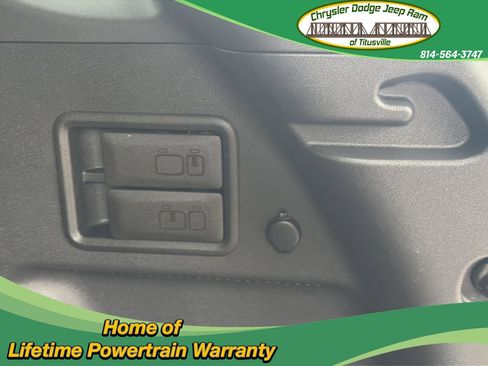 Used 2023 Chevrolet Equinox LT AWD/4WD image 12