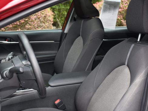 Certified 2022 Toyota Camry LE w/ Convenience Package FWD image 12