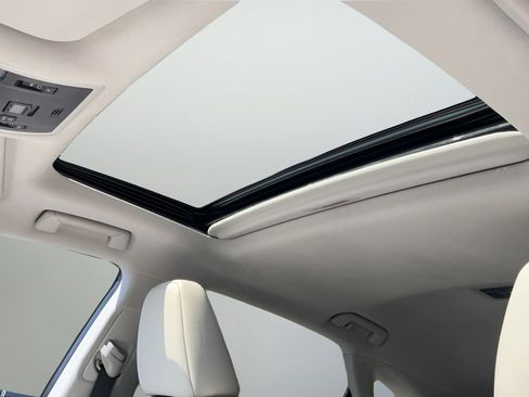 Used 2022 Lexus RX 350 FWD w/ Premium Package image 18