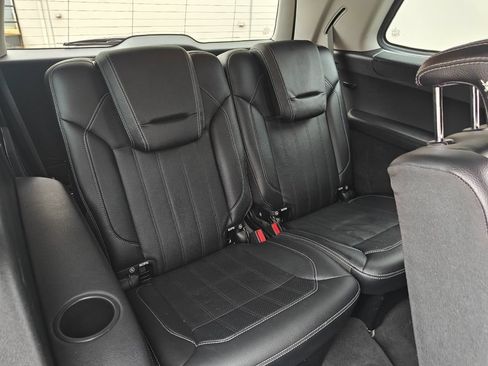 Used 2016 Mercedes-Benz GL 450 4MATIC image 16
