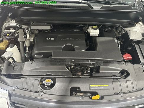 Used 2020 Nissan Pathfinder S image 12