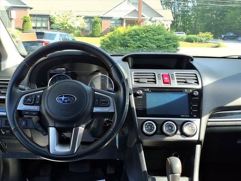 Used 2017 Subaru Crosstrek 2.0i Limited AWD/4WD image 9
