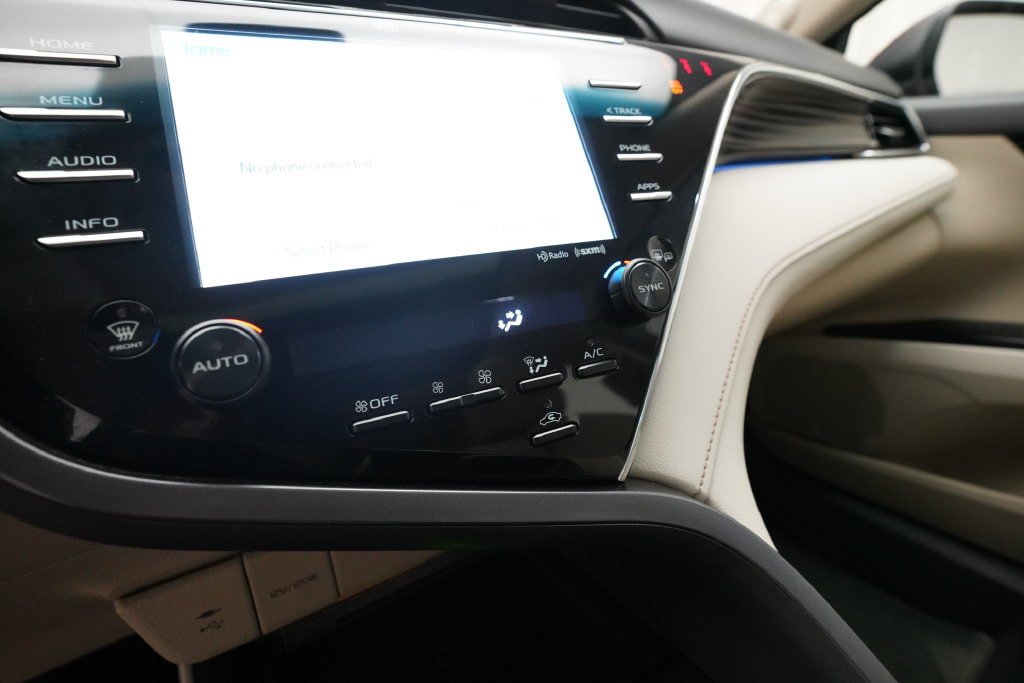 Used 2018 Toyota Camry XLE w/ Audio Package FWD image 20