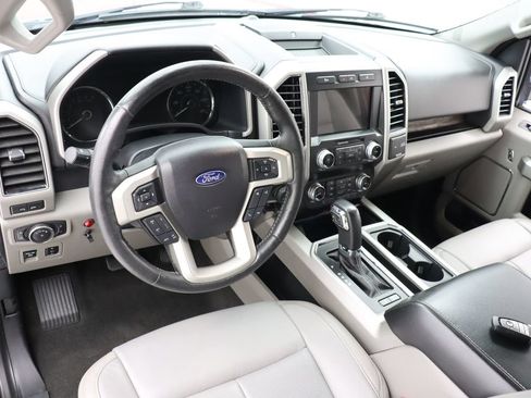 Used 2020 Ford F150 Lariat w/ Equipment Group 502A Luxury AWD/4WD image 17