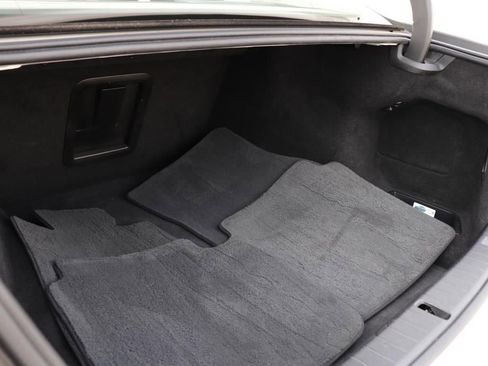 Used 2016 BMW 740i image 23