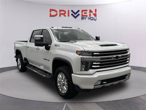 Used 2020 Chevrolet Silverado 2500 High Country w/ Z71 Off-Road Package AWD/4WD image 2