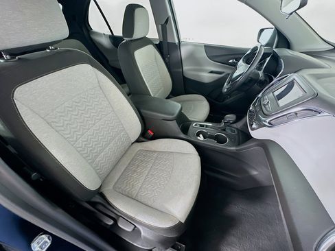 Used 2022 Chevrolet Equinox LT image 32