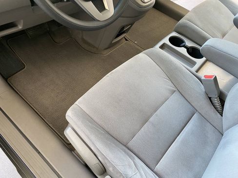 Used 2010 Honda CR-V EX image 25