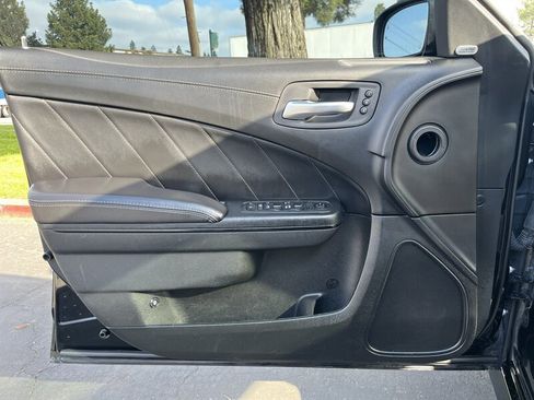 Used 2019 Dodge Charger R/T w/ Plus Group image 28