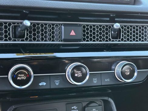 Used 2023 Honda Civic Sport image 22