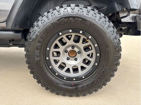 Used 2021 Jeep Wrangler Unlimited Rubicon AWD/4WD image 29