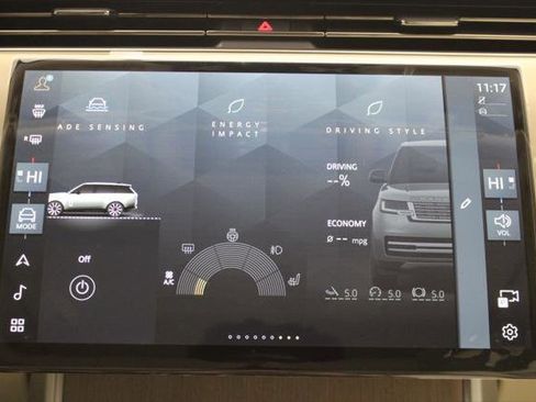 New 2026 Land Rover Range Rover SE image 31