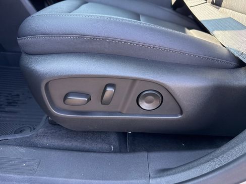 New 2026 Chevrolet Equinox LT w/ Convenience Package II image 15