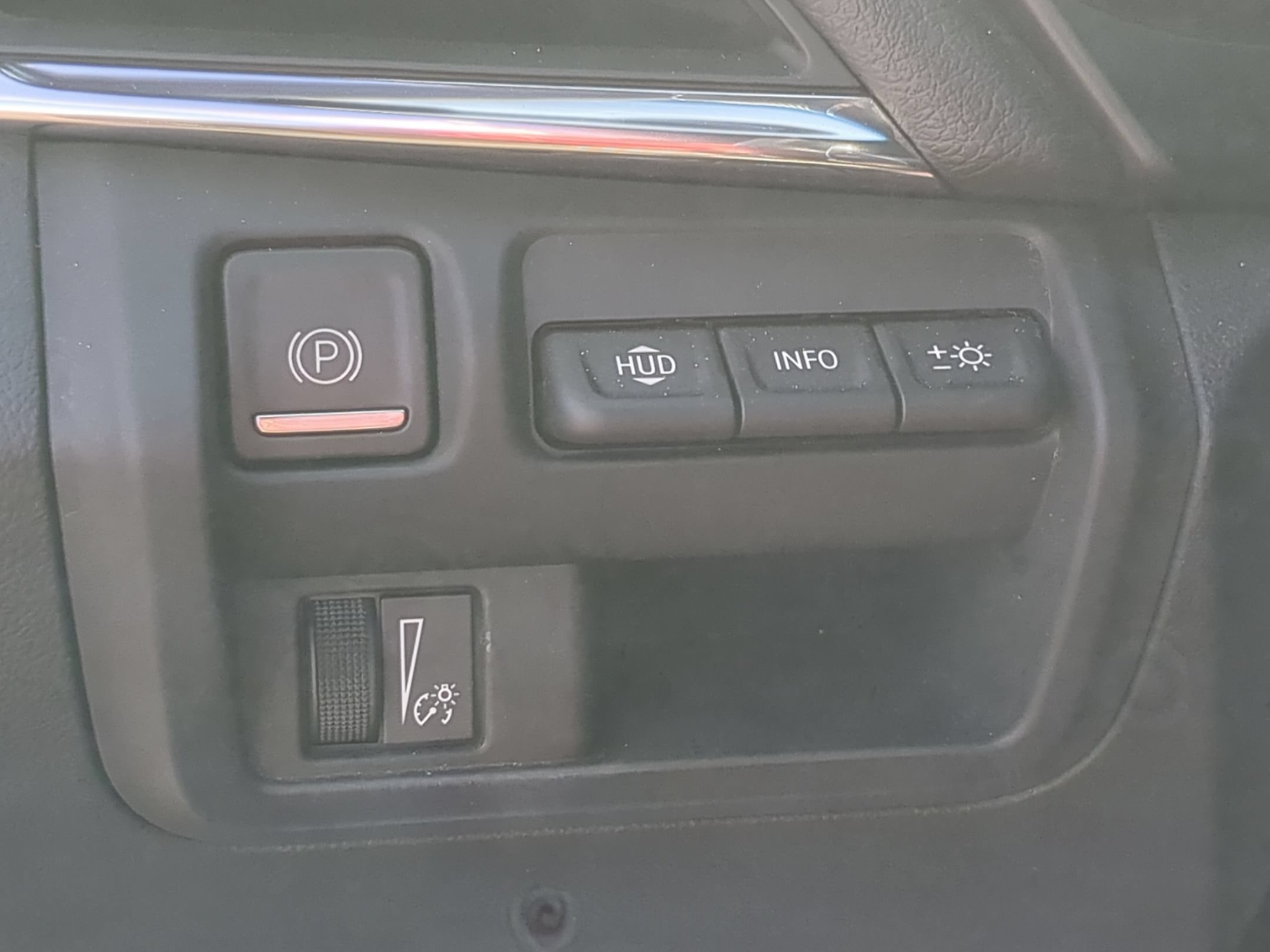 Certified 2022 Cadillac CT4 V w/ Technology Package RWD image 16