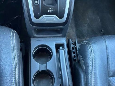 Used 2016 Jeep Compass High Altitude image 15