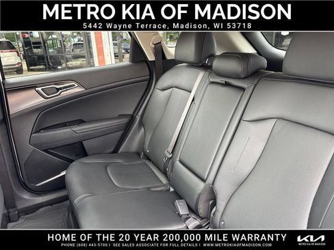 Used 2026 Kia Sportage EX FWD image 33